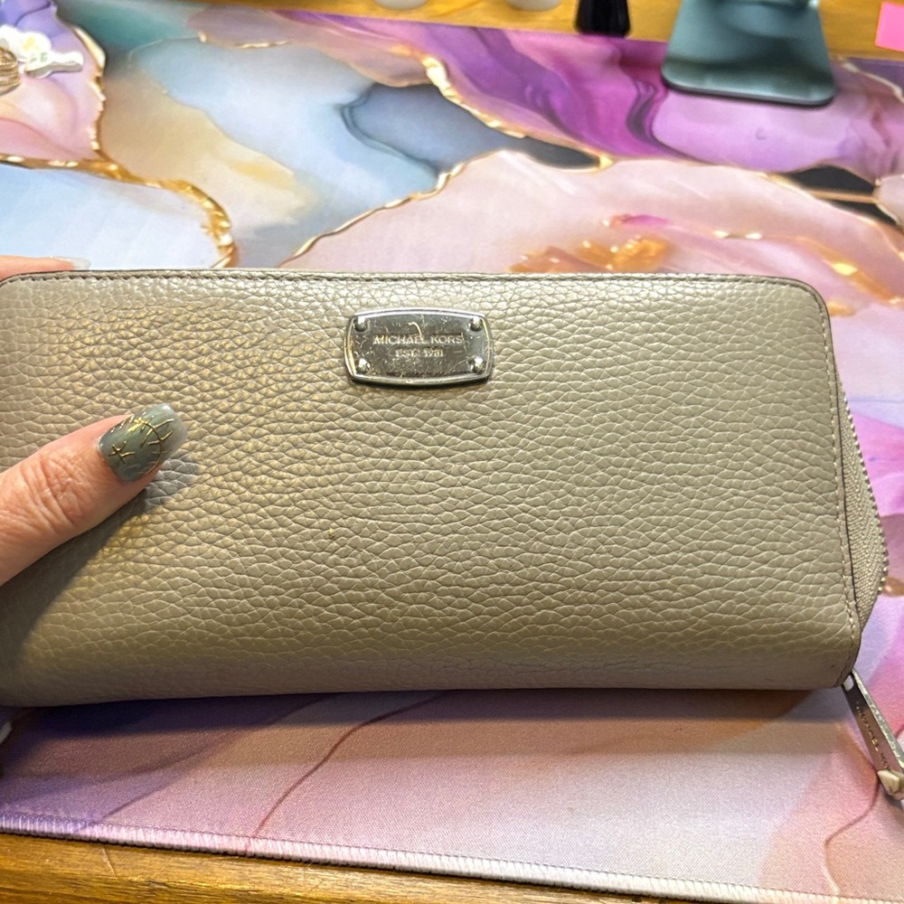 Michael Kors Pebbled Leather Wallet in Taupe